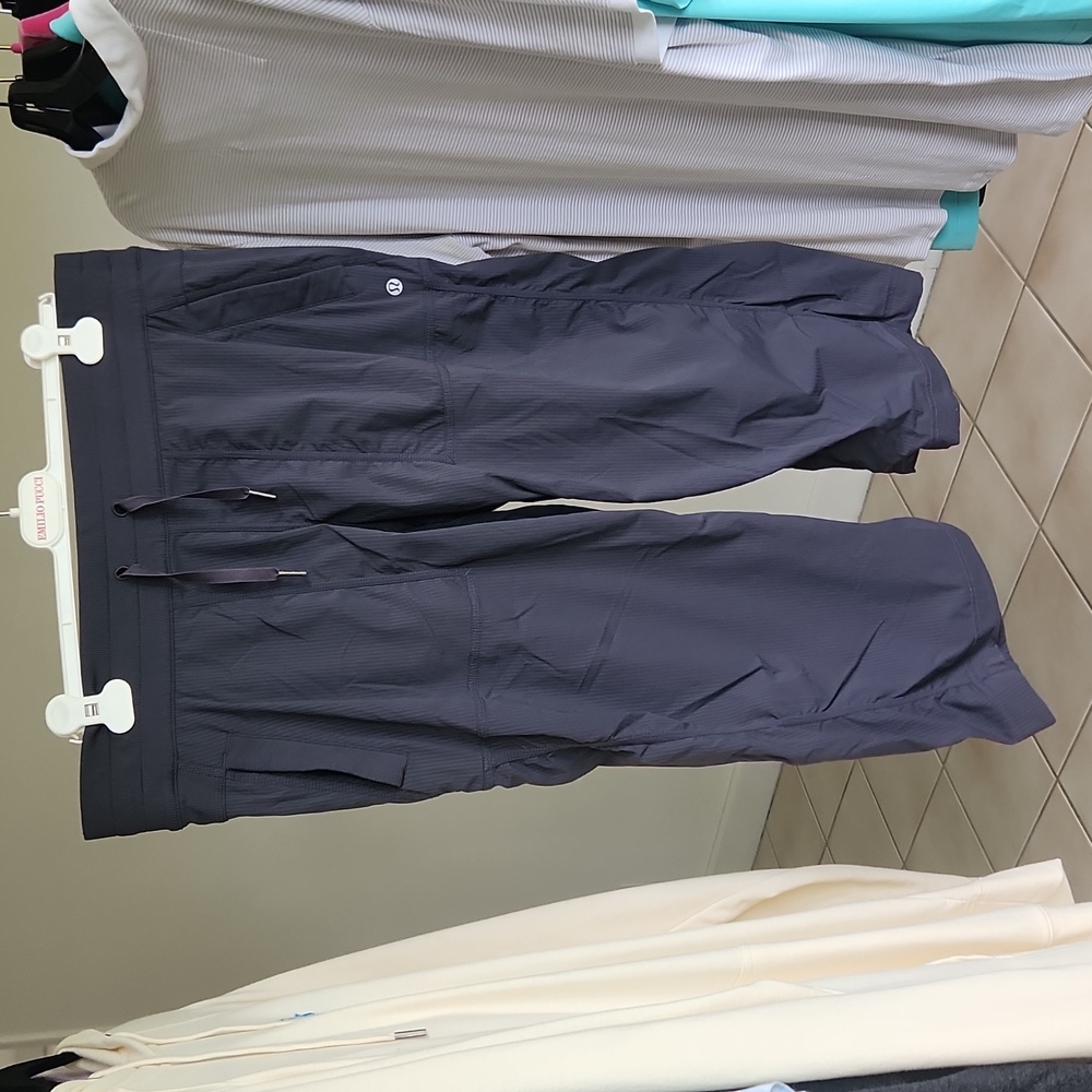 Lululemon Drawstring Capr